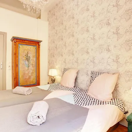 Le Philibert - Splendid, 6 Bedrooms, 12p, Port, Air Cond Lägenhet Nice